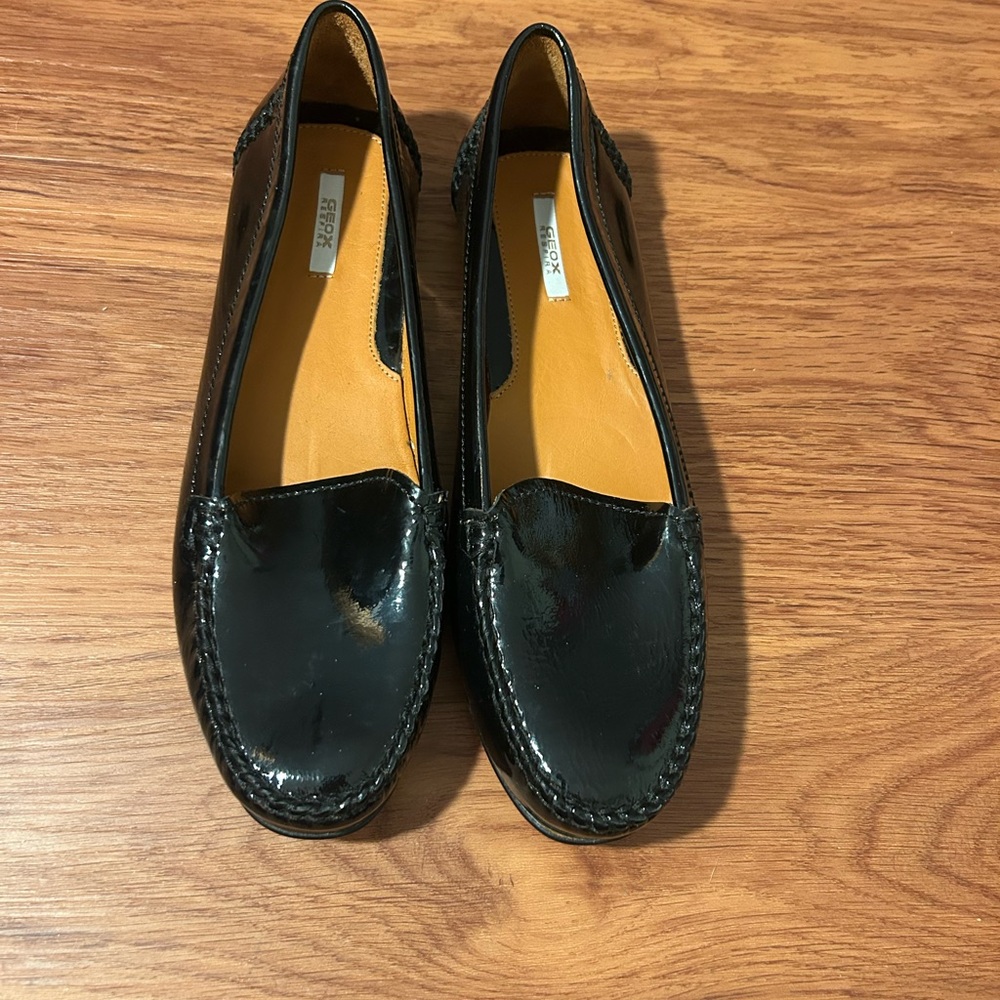 New GEOX RESPIRA Black Loafers size 38. Patent Leather.